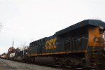 Long Hood to cab Shot of CSX 926